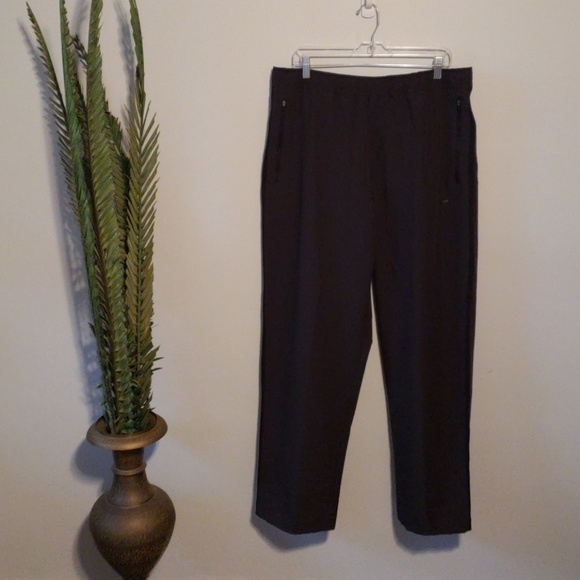Nike Pro Training black pants NWT - Picture 1 of 3